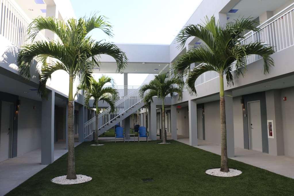 Star Suites - A Vero Beach Hotel エクステリア 写真
